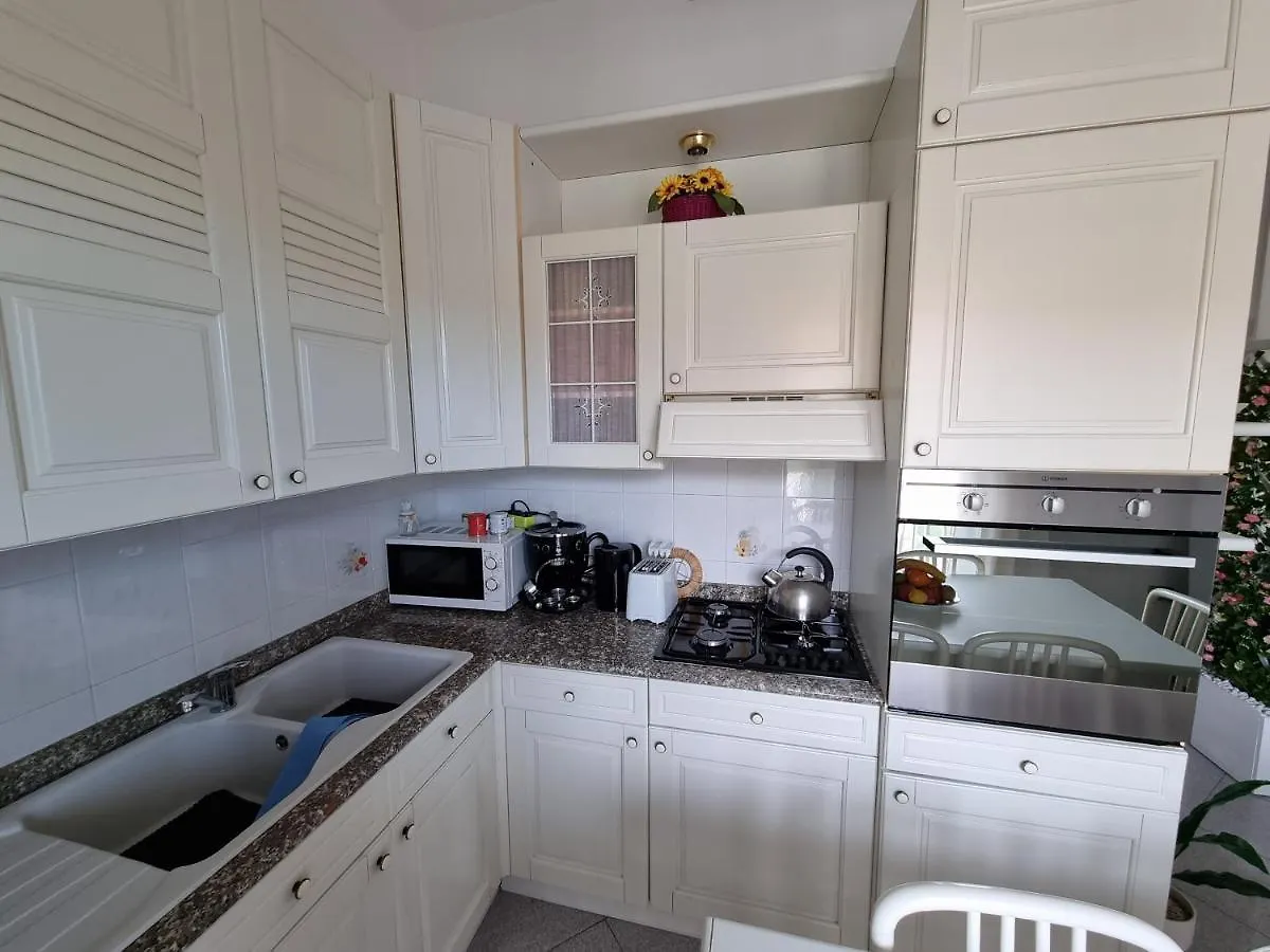 بيت للعطل كاربونيا La Casa Di Sandra