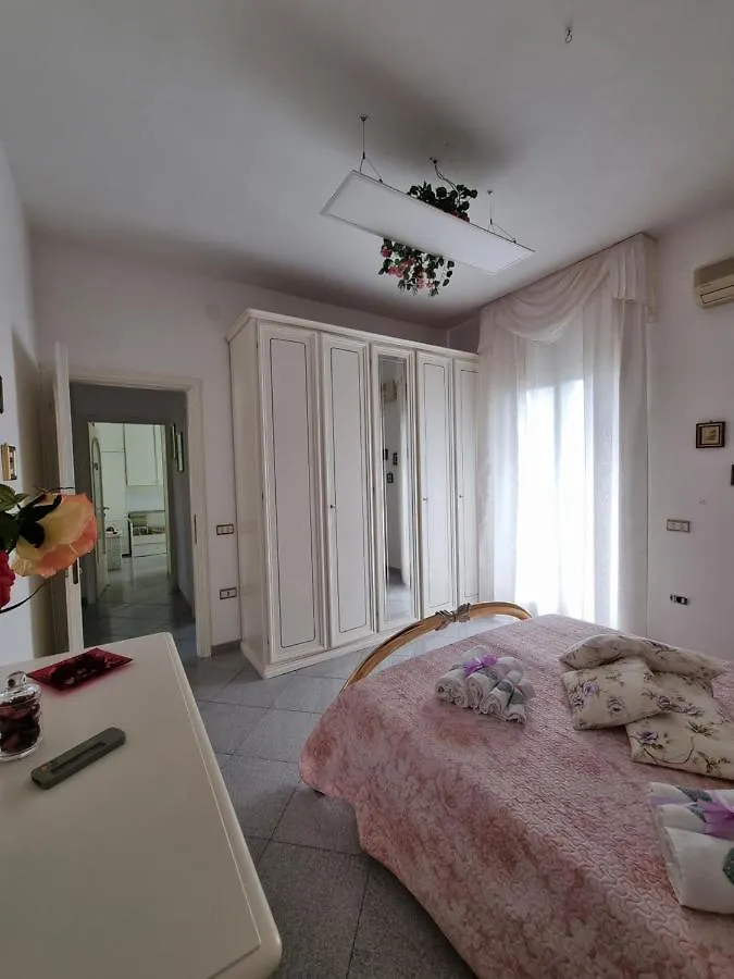 بيت للعطل كاربونيا La Casa Di Sandra إيطاليا